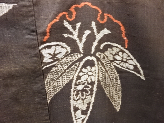  大正ロマン　雪輪に笹模様織出し本場泥大島紬着物